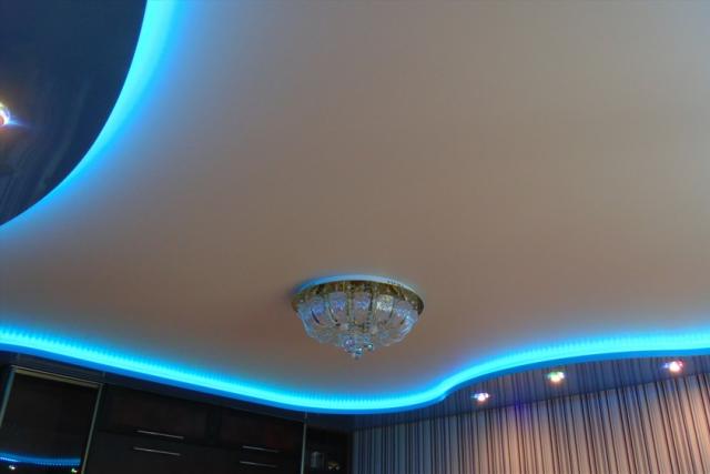 Stretch ceilings and lighting